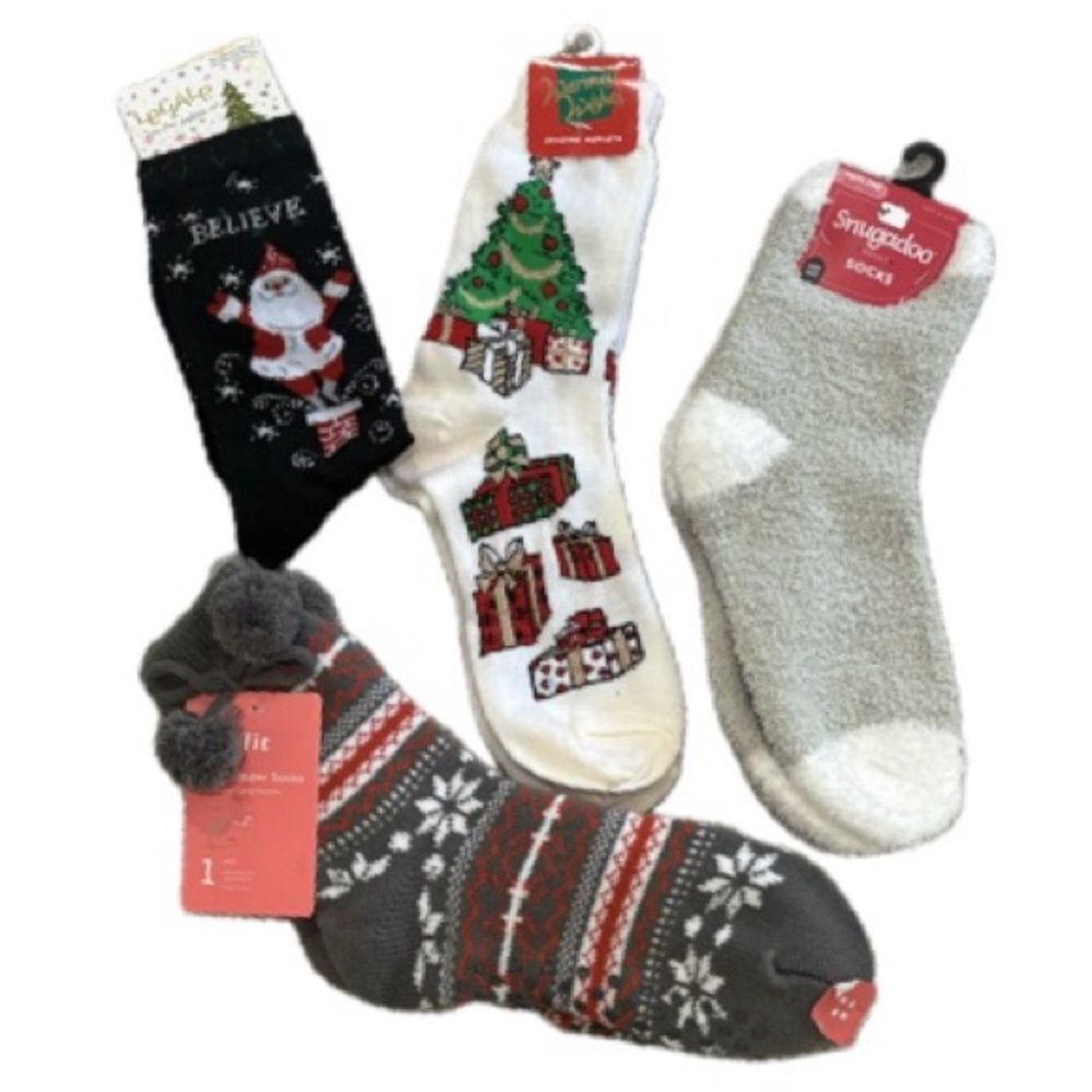 NWT Christmas Sock Bundle Womens 4 Pairs Cozy Slipper Socks Santa Snowflake Tree